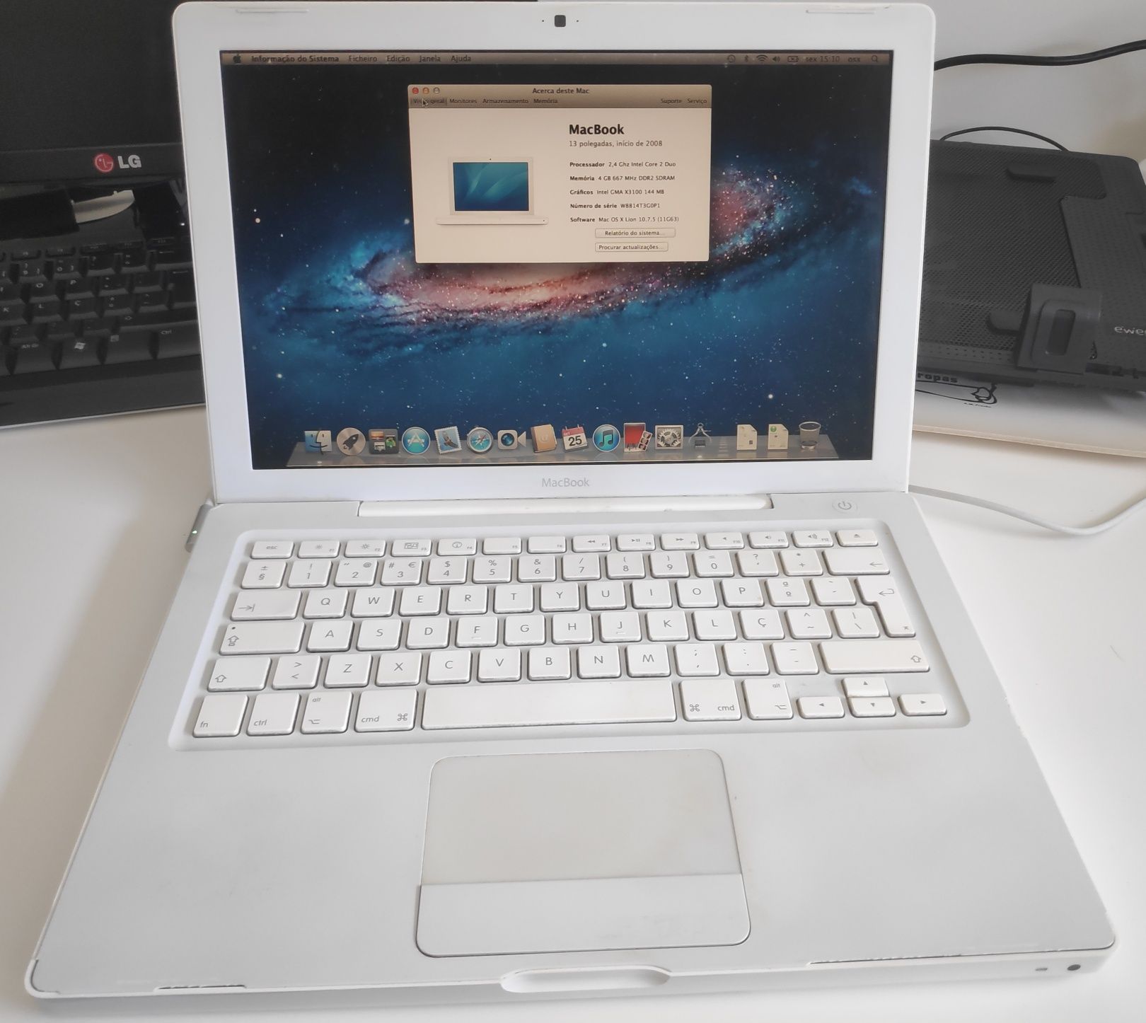 Macbook White + adaptador dvi