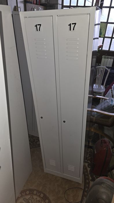Sprzedam szafki metalowe Super  Stan BHP Socjalne Ubraniowe Pracownic