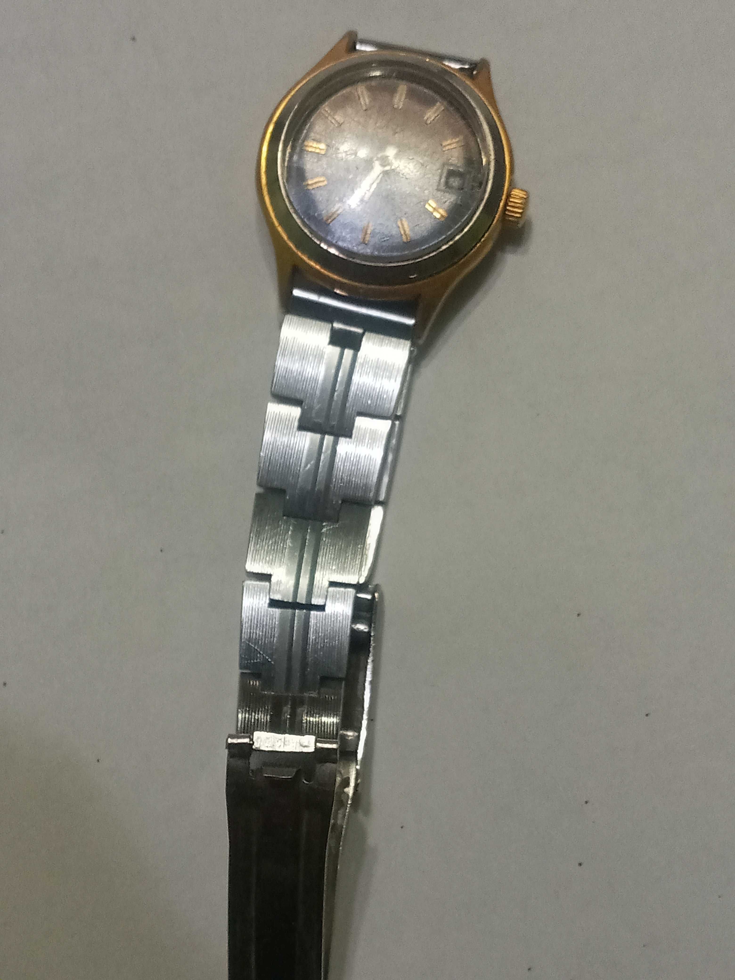 Презент для женщины Советские позолоченные часы Луч Au5