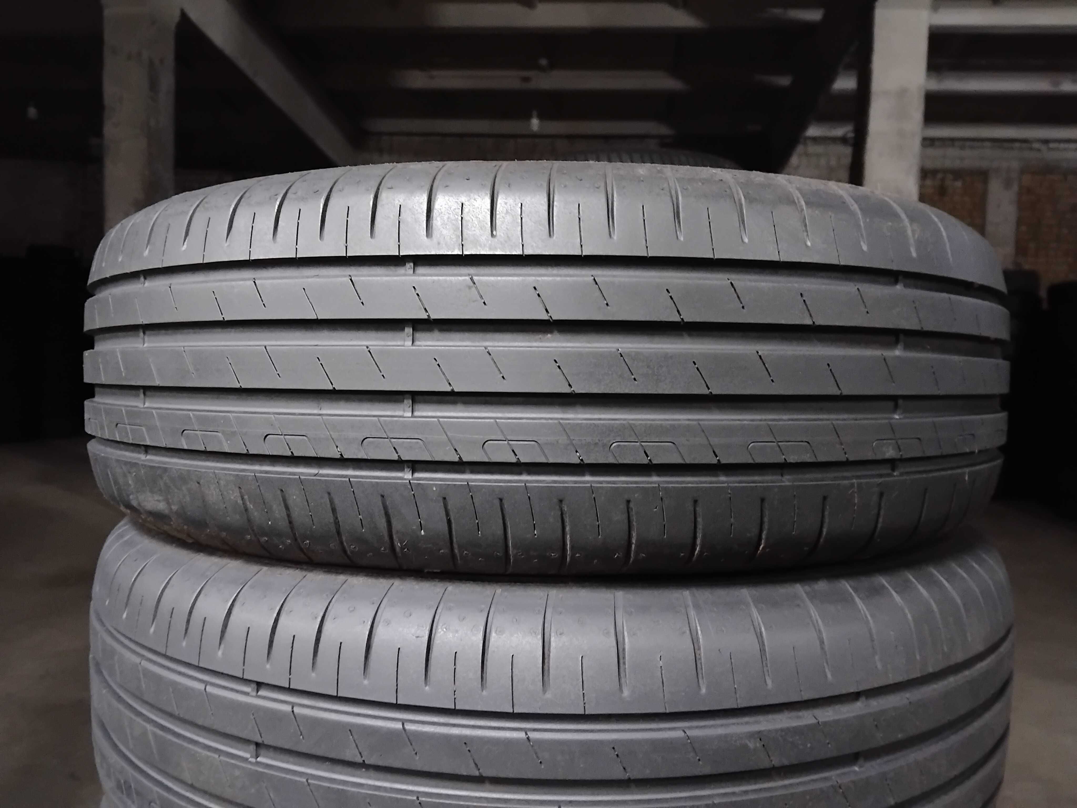 Шини бу 205/60 R16 Goodyear Efficient Grip Performance Комплект Літо