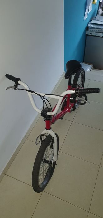 Bicicleta BMX praticamente nova