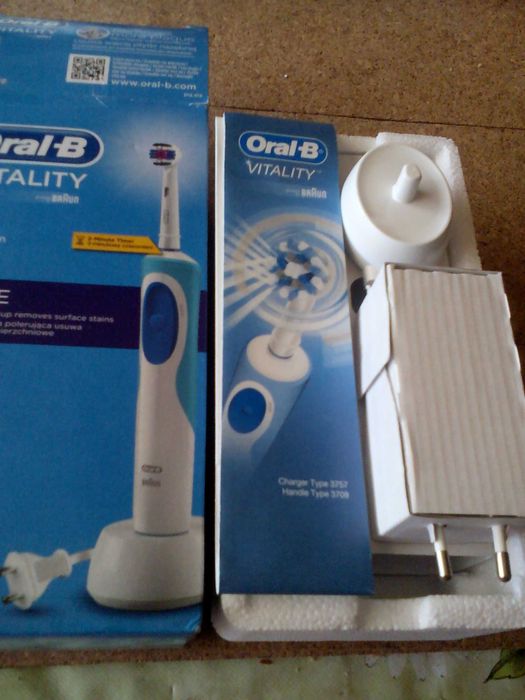 Stacja dokująca do szczoteczek elektrycznych Oral-B Braun 40 Nowa!