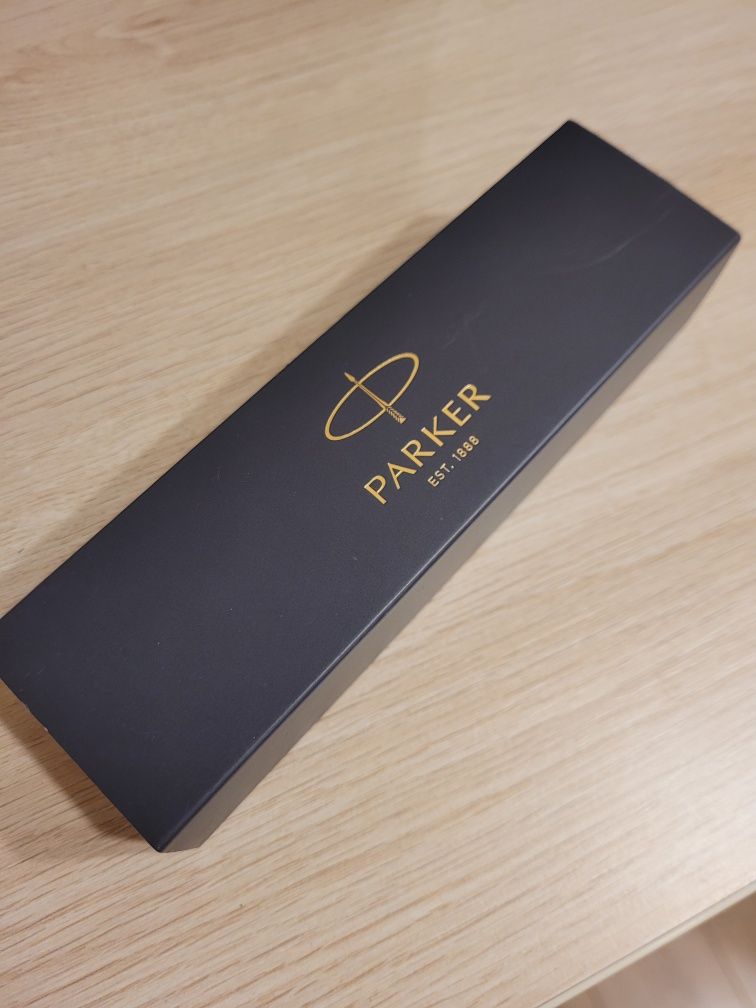 Długopis Parker premium czarny mat nowy