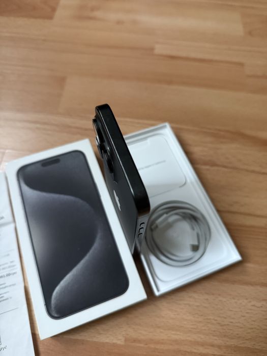 iPhone 15 Pro Max 256 GB Neverlock Titanium Black