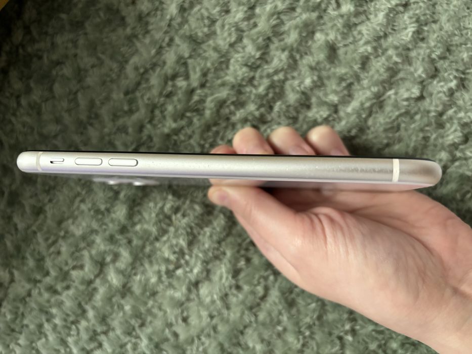 iPhone 11 64GB stan bardzo dobry