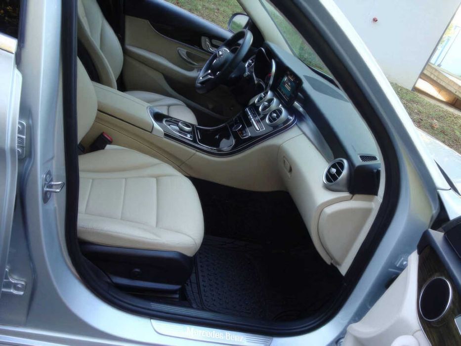 Mercedes-Benz C-Class C 300 4MATIC      2019