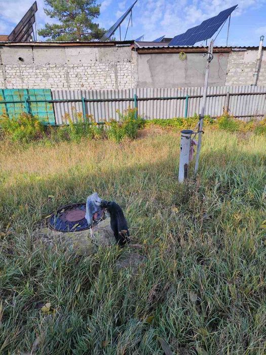 Продам дом с удобствами недалеко от метро Киевская.