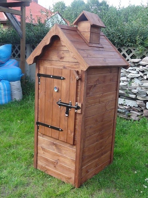 Wędzarnia drewniana.Podwójne ściany, komora olchowa..