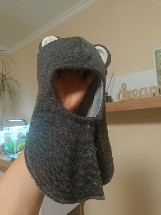 Шапка шолом фірми  Corona