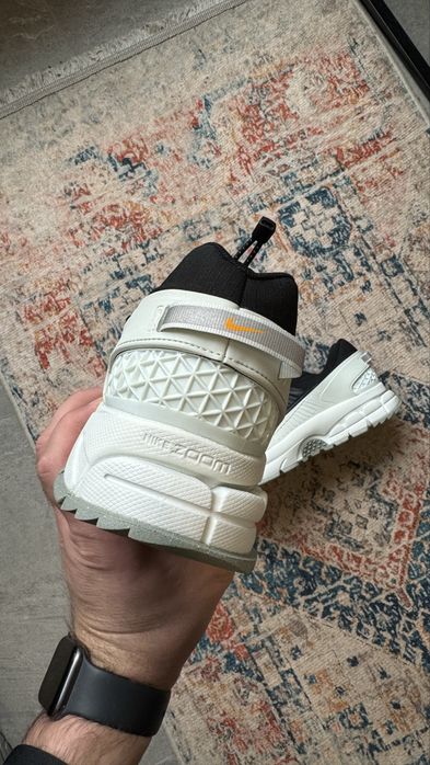 Кросівки зимові Nike Zoom Vomero Roam Black/White оригінал