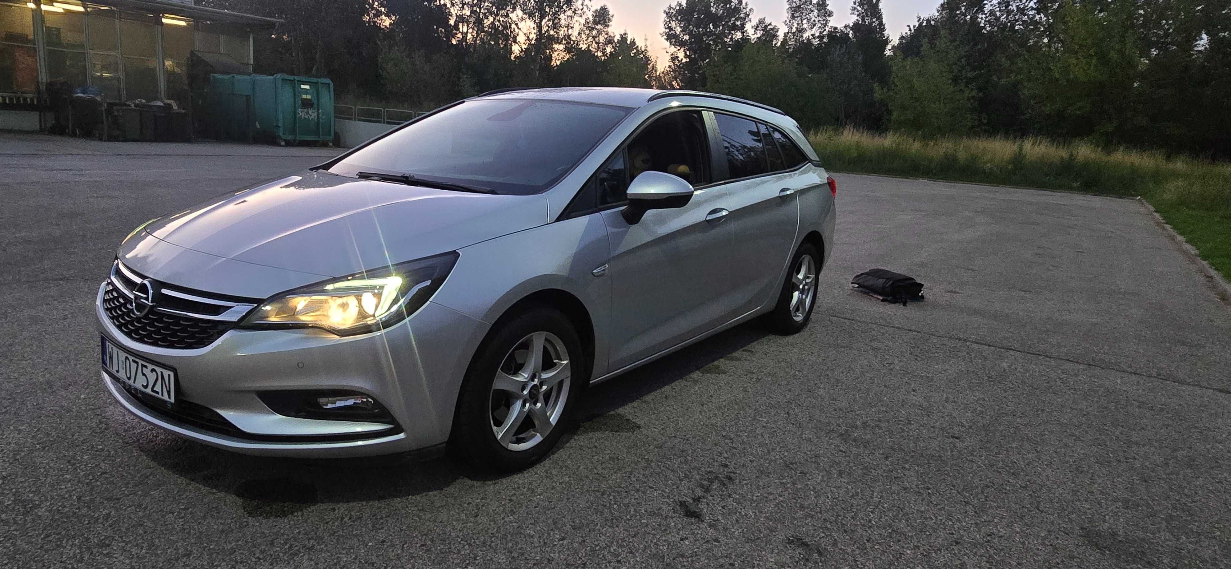 Opel Astra 2019r- 1.4 Turbo benzyna