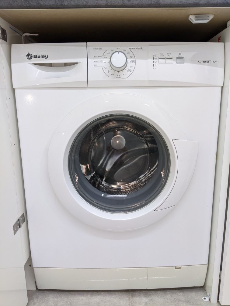 Máquina lavar roupa encastravel Balay