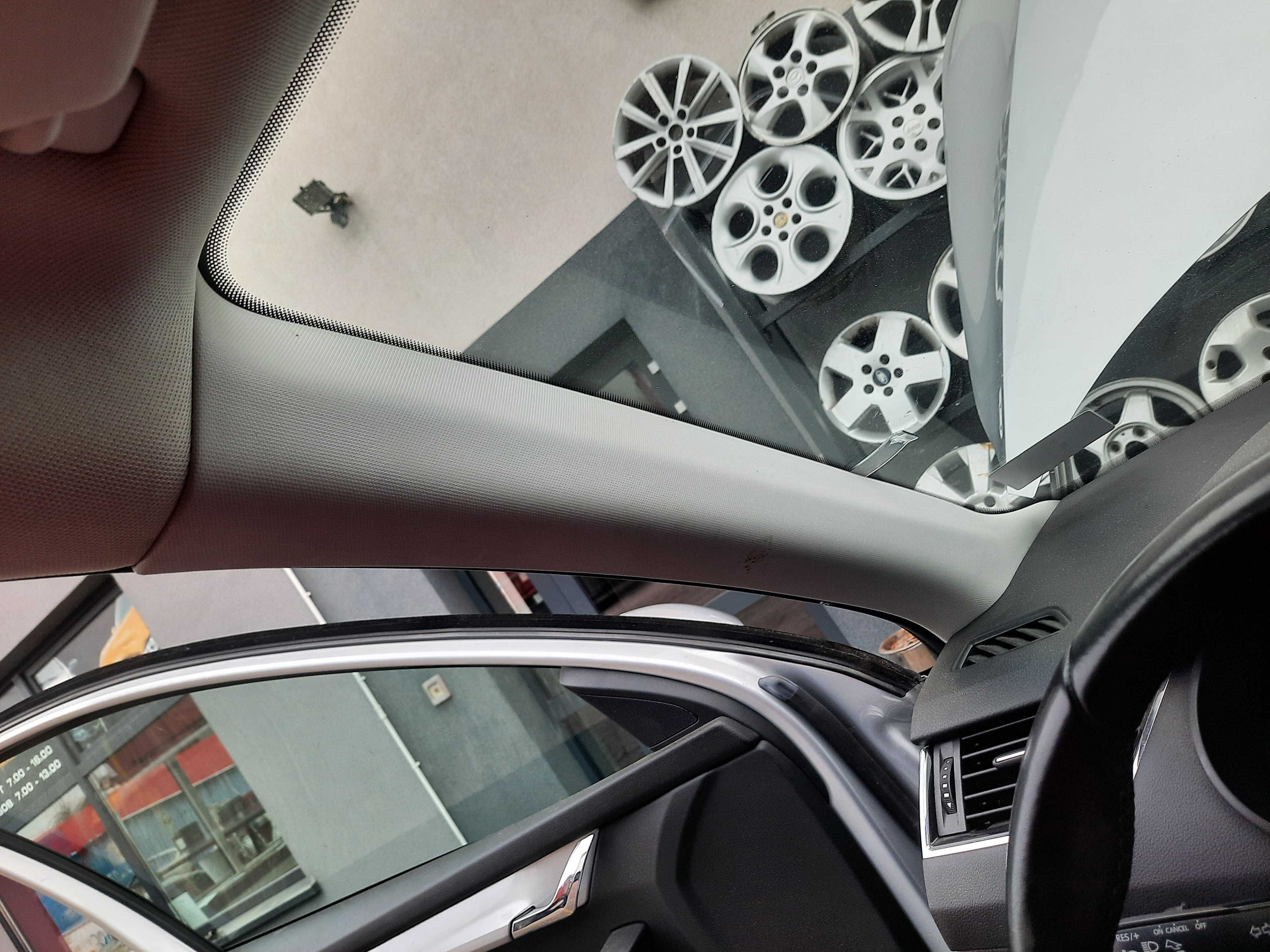 osłona tapicerka słupka A Skoda Octavia III