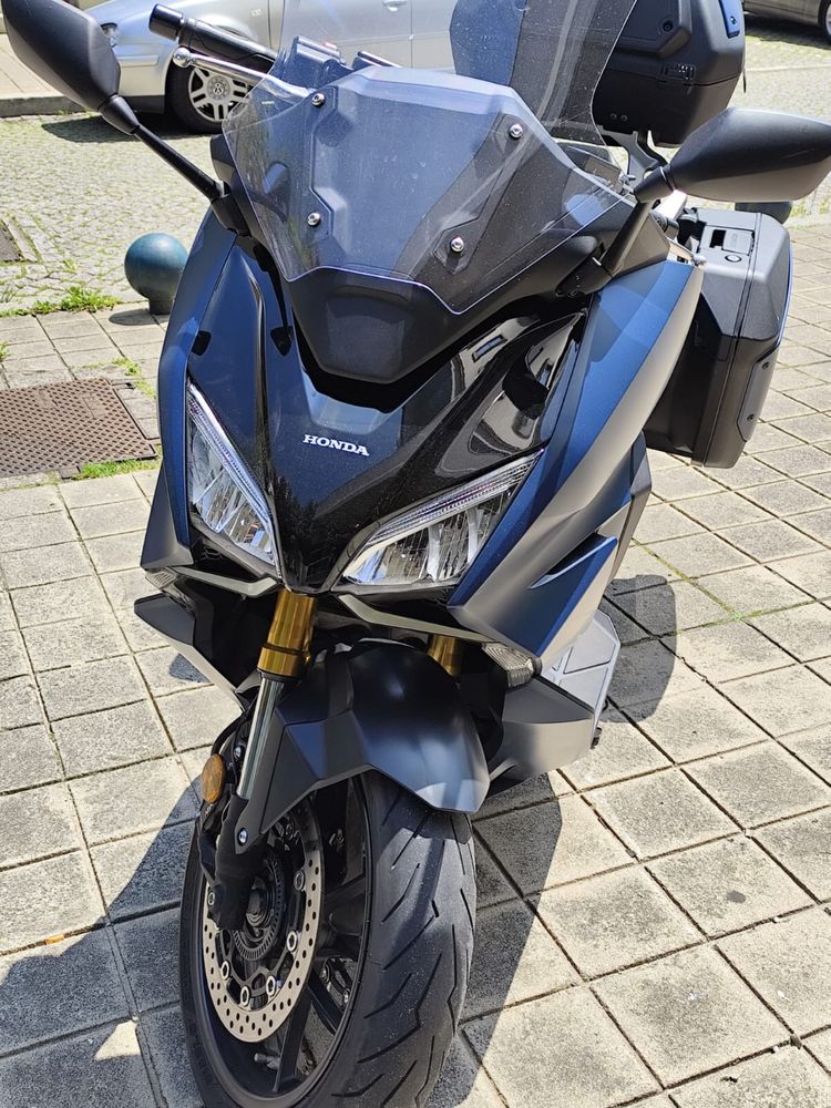 Honda Forza 750