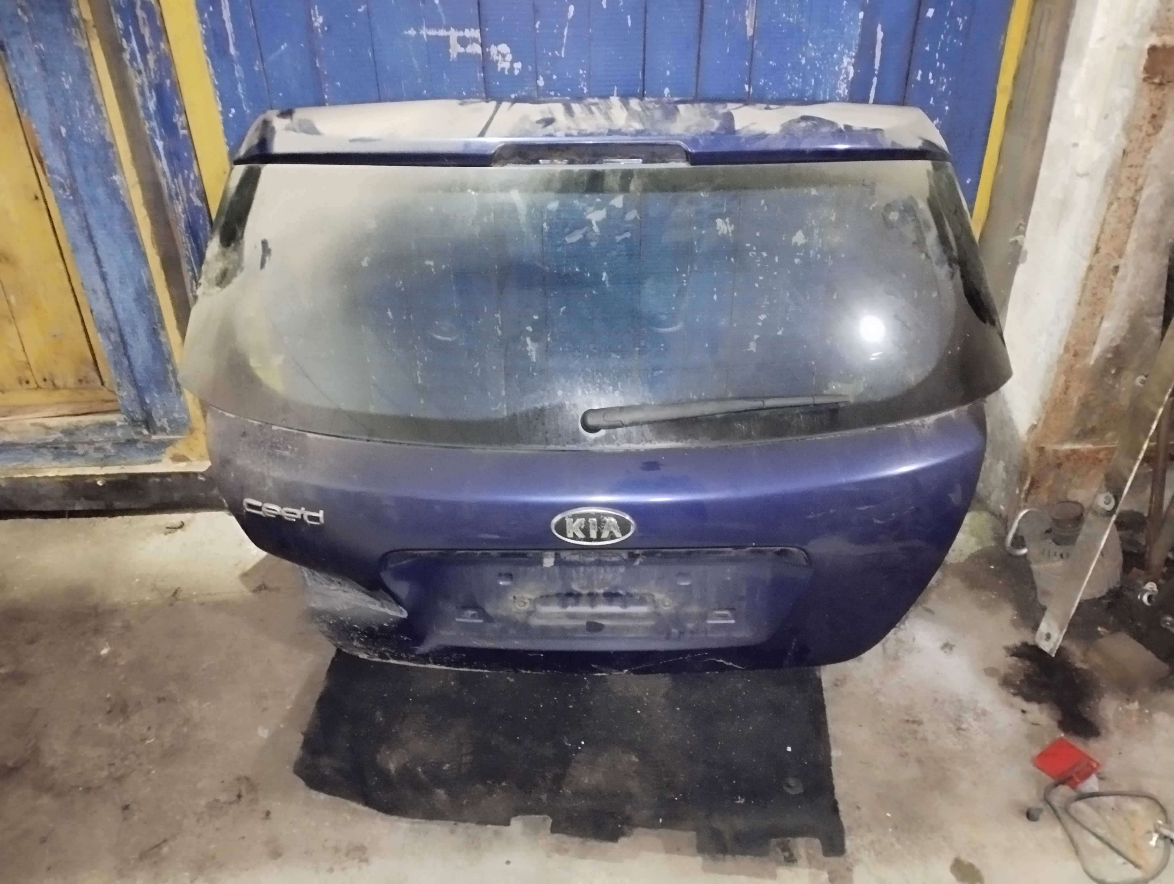 Ляда крышка багажника стекло дворник моторчик Kia Ceed задний