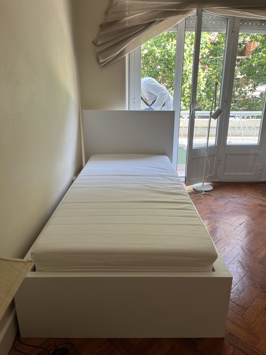 Cama IKEA completa 90x200 | MALM + AÅKREHAMN + arrumação