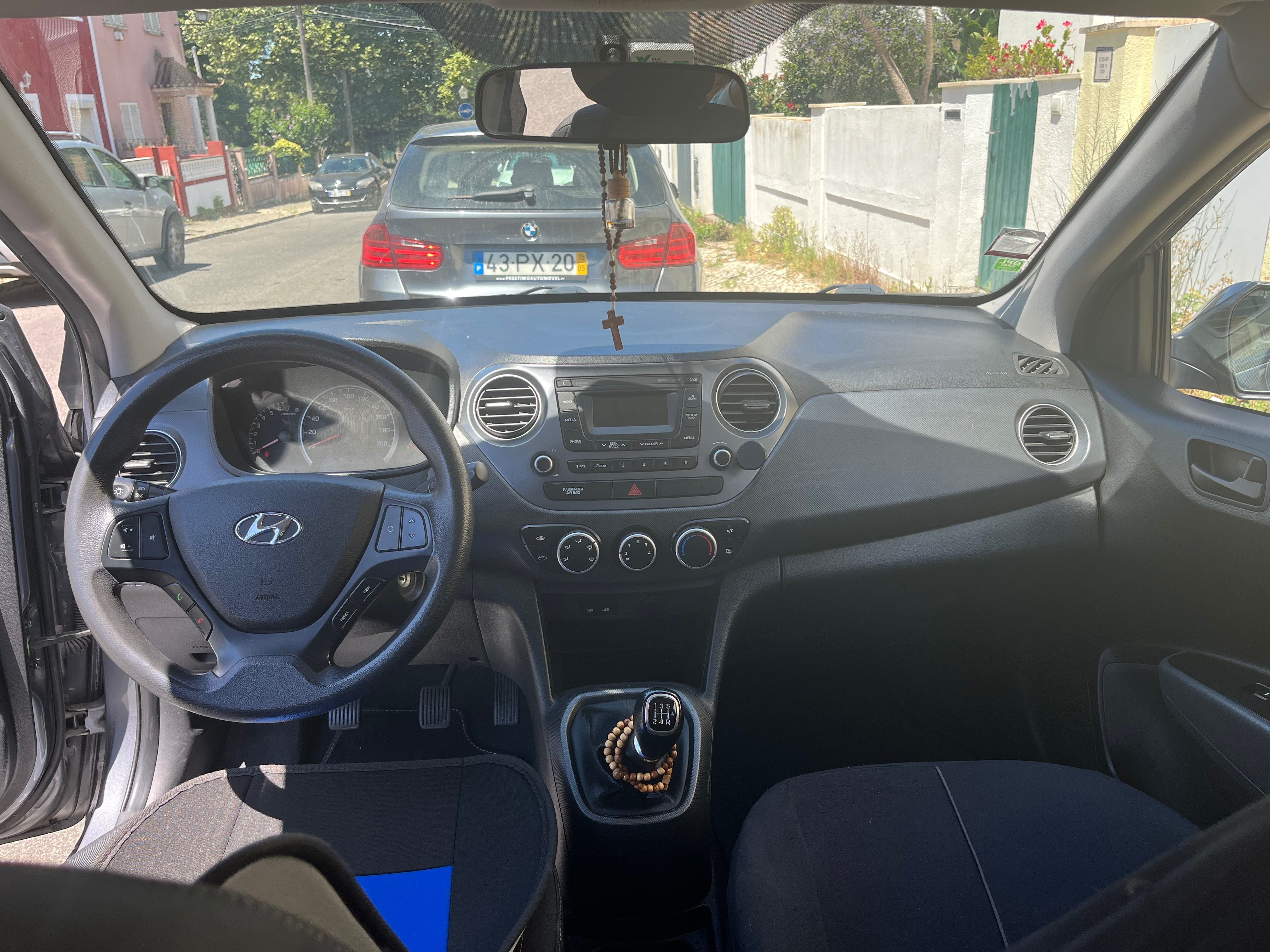 Carro Hyndai i10