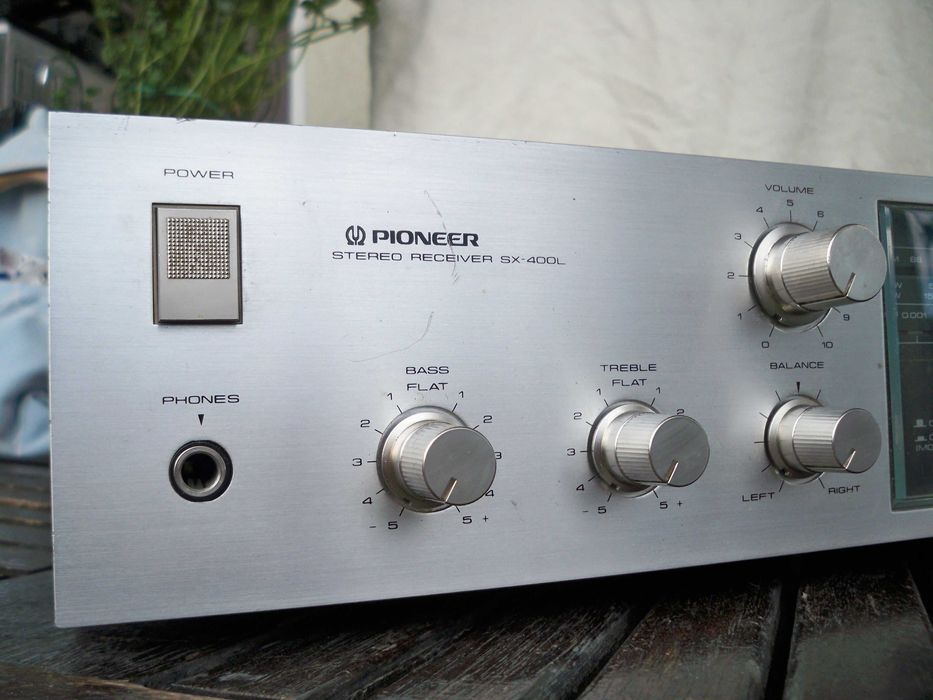 amplituner Pioneer SX-400L, działa, ale brak głosu