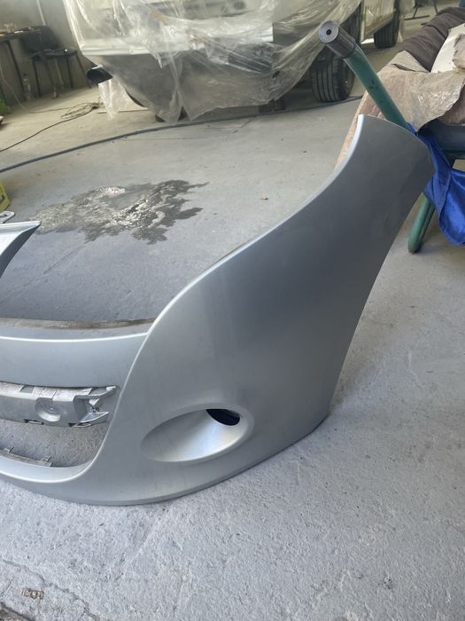 Бампер передній Renault Megane 3 / Рено Меган 3