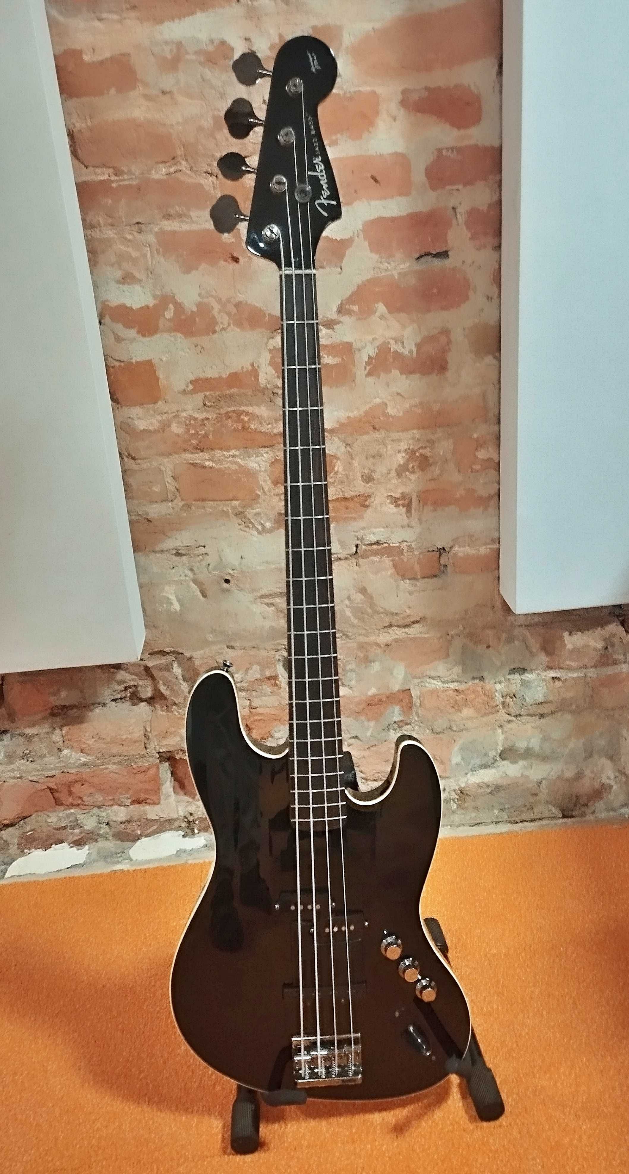Fender Jazz Bass Aerodyne, Lindy Fralin, Dimarzio dp123