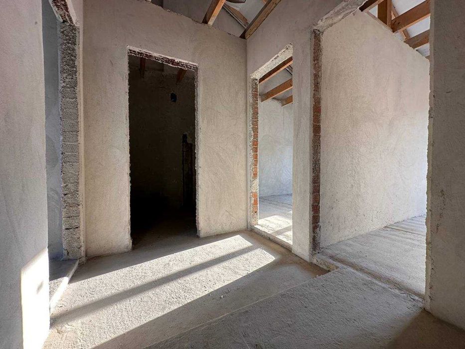 Таунхаус з гаражем, ділянкою, 135 м² + 3-тій поверх!