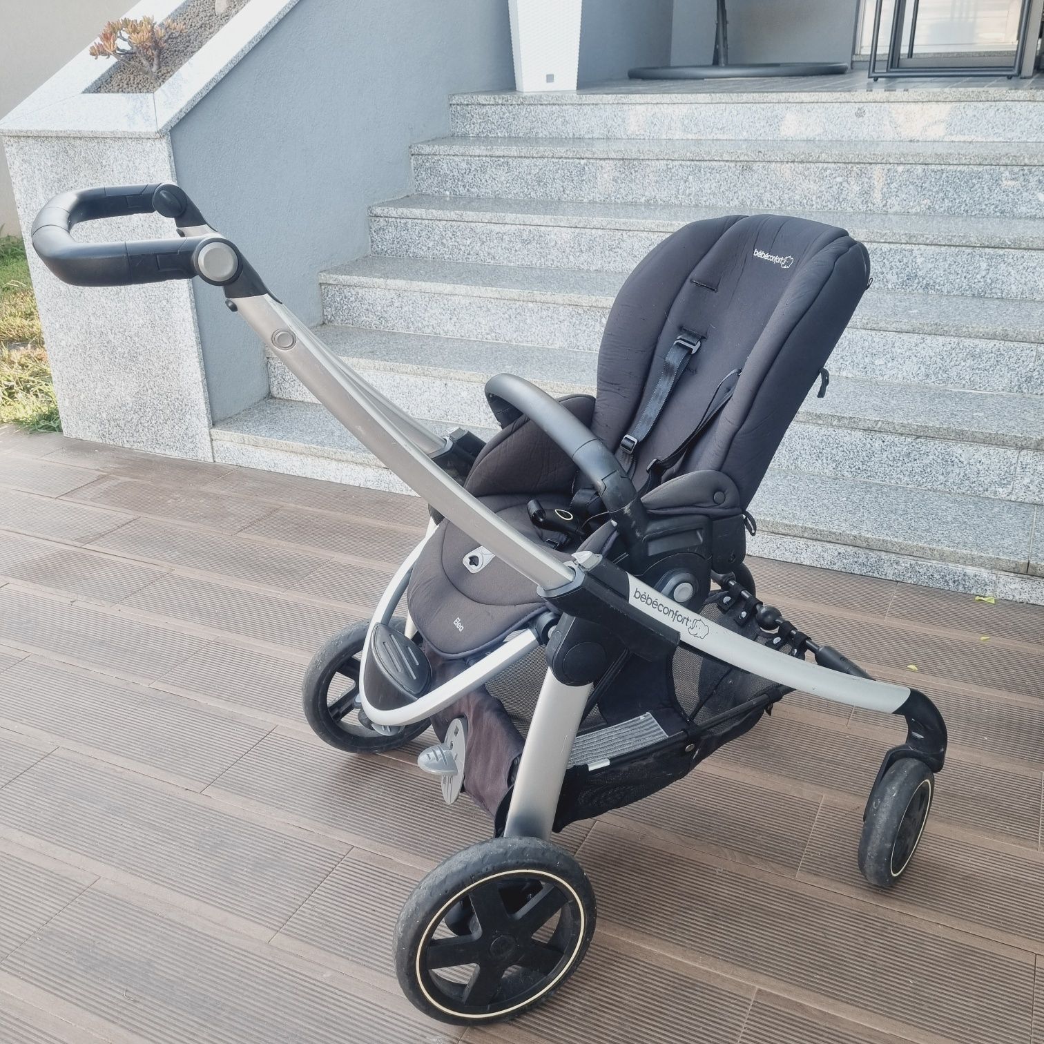 Carrinho bebé confort trio plus