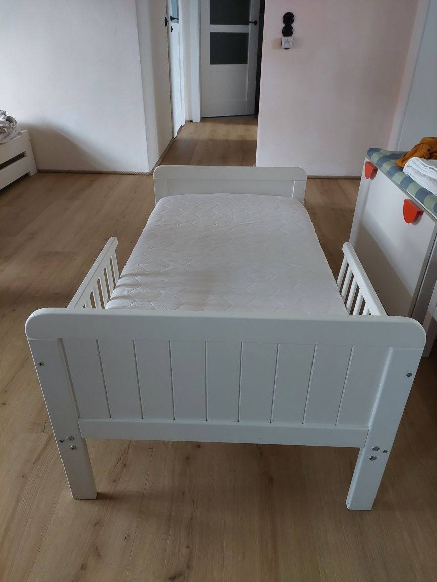Łóżeczko łóżko dziecięce Woodies 140x70 z materacem