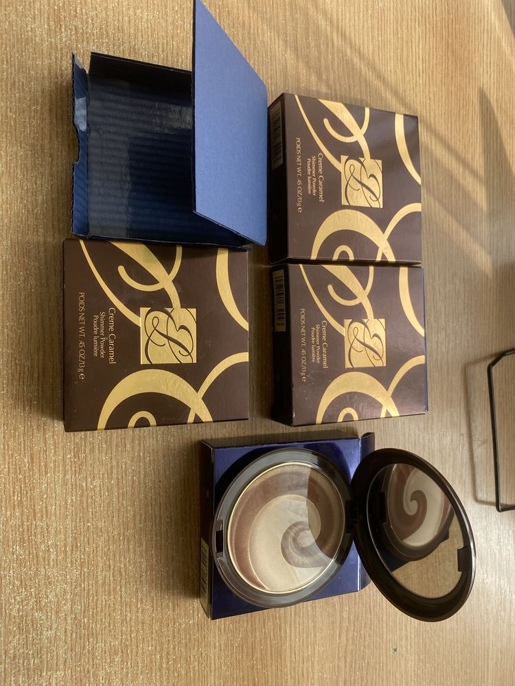 Пудра з ефектом сяйва крем карамель estee lauder