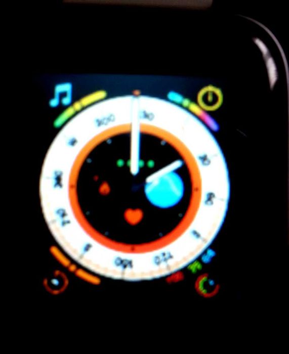 Smartwatch Simson z metalową bransoletką