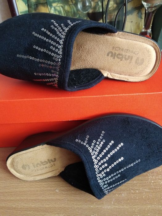 Капці на всі випадки життя