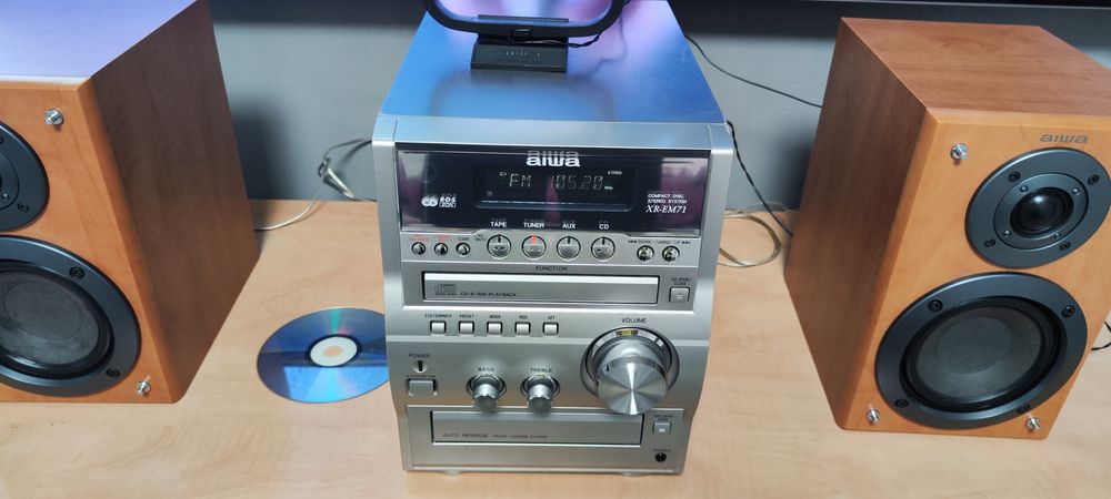 Продам Panasonic 995  Aiwa