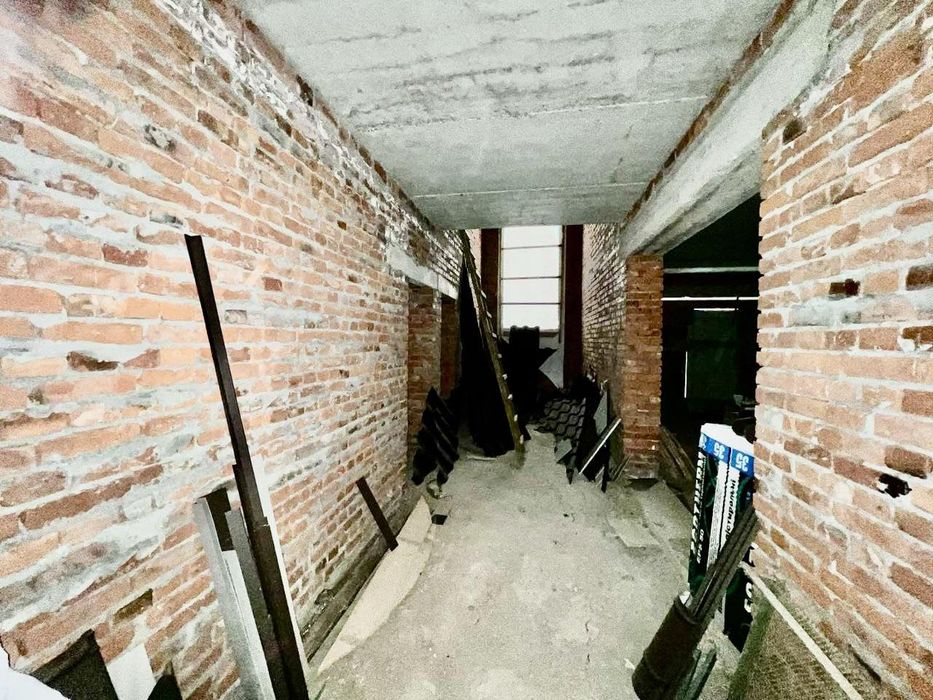 Продається 2-поверховий новозбудований будинок. Чортків