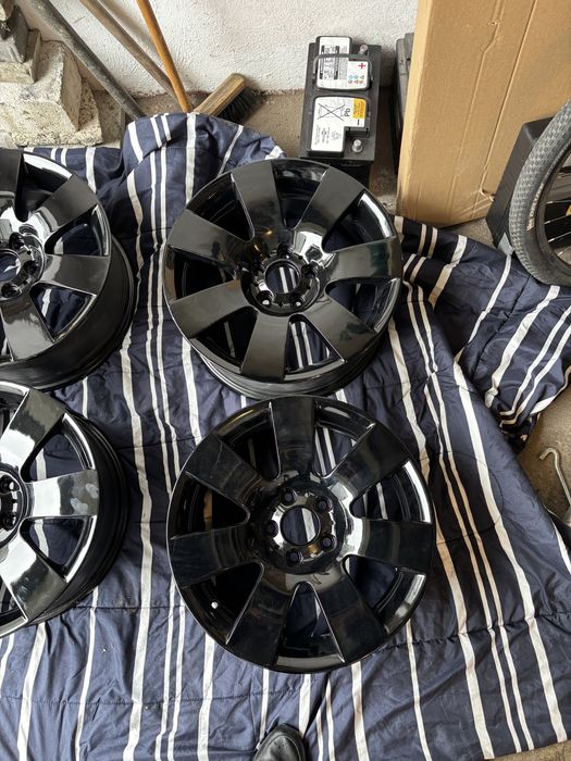 Felgi BMW 5x120 18”  IS30 8j