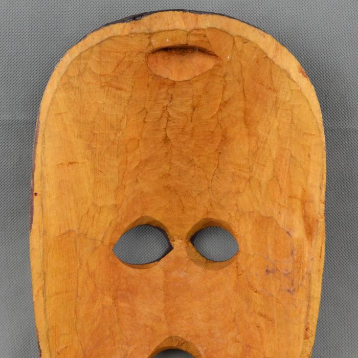 Máscara africana Vintage em madeira feita à mão