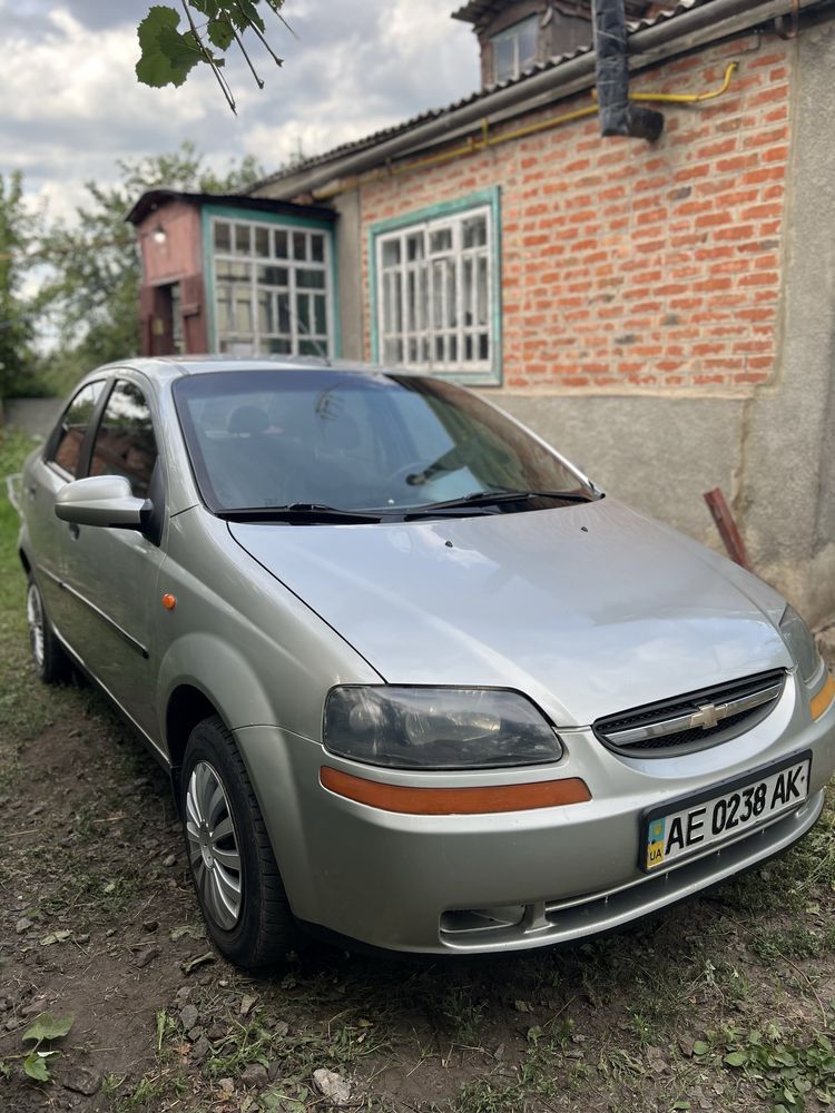 Продам Aveo T200.