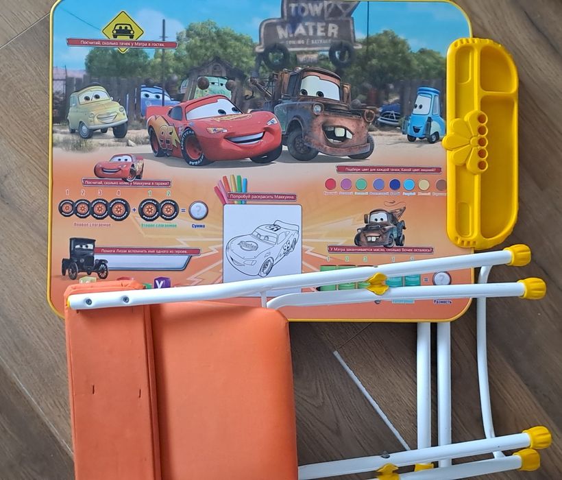 Biurko dziecięce +krzeslo