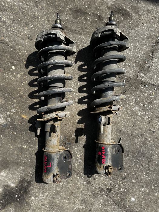 Amortyzator przód Vivaro Trafic Amortyzatory