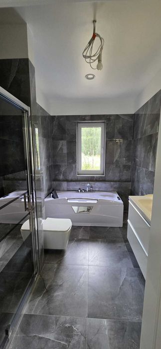 Wykończenie łazienek- układanie płytek / PŁYTKARZ / GLAZURNIK