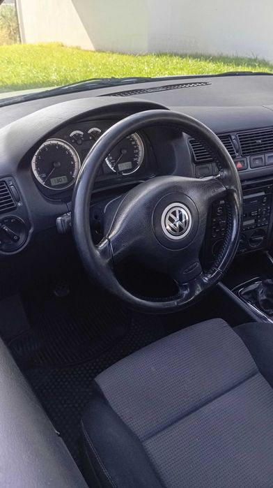 VW Golf 4 Carrinha Variante 1.4I Confortline