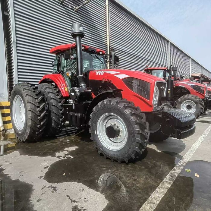Трактор YTO ELP 2804, колісний трактор Юто, 280 к.с.