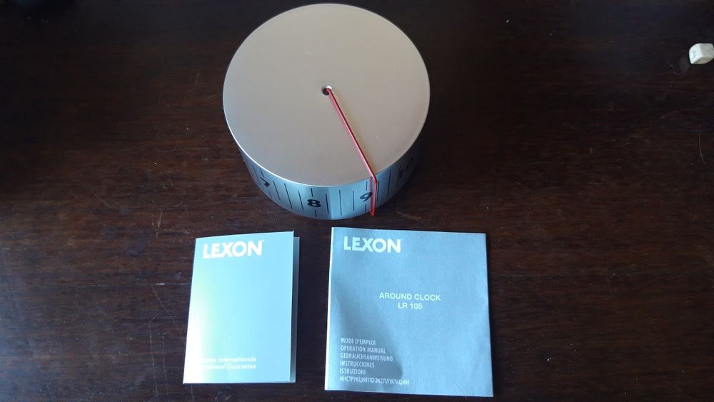 Relógio  Lexon Around Clock designer Anthony Dickens