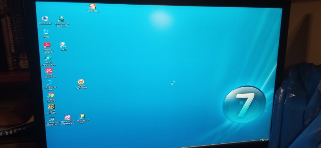 Komputer PC leciwy działajacy