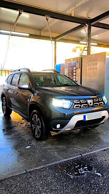 Dacia Duster de 2022 a Gasolina e GPL, muito económico em bom estado.