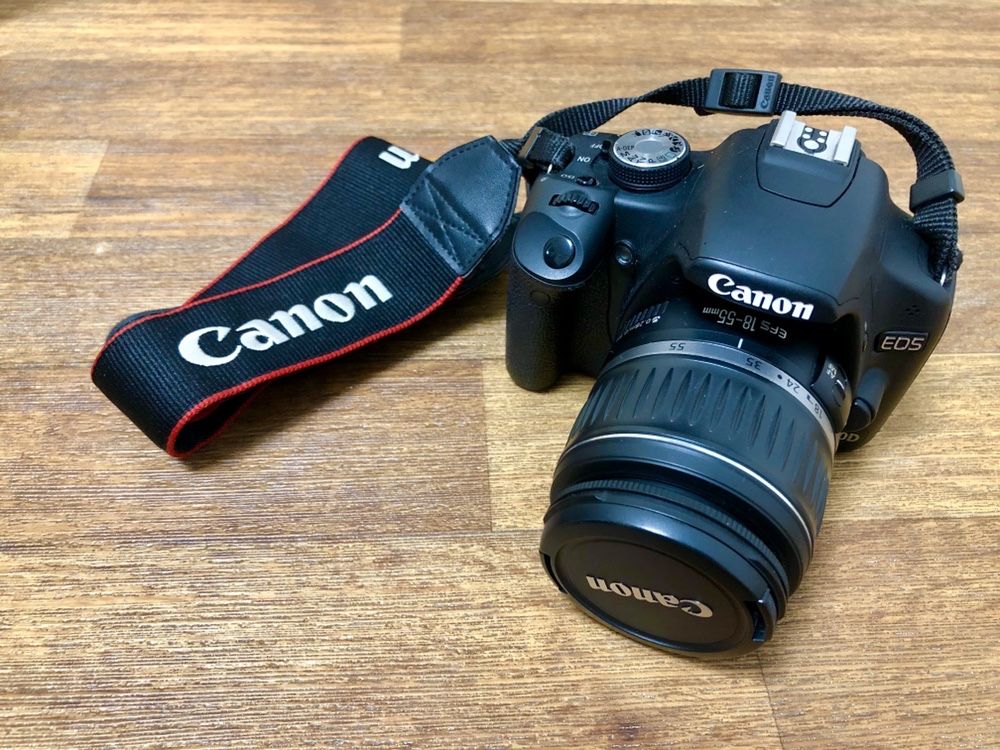 Зеркальный фотоаппарат Canon EOS500D