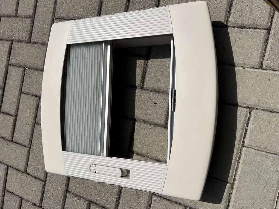 Moskitiera, okno dachowe, kamper