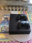 Sony PlayStation 4 Pro + 2 pady + 2 gry