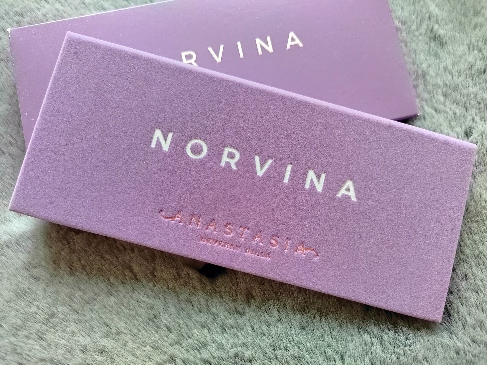 Paleta Norvina Anastasia Beverly hills