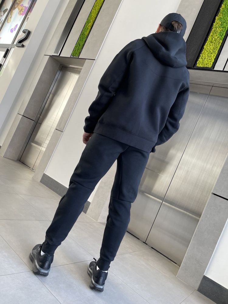 Чоловіча толстовка Nike M NK TCH FLC FZ WR