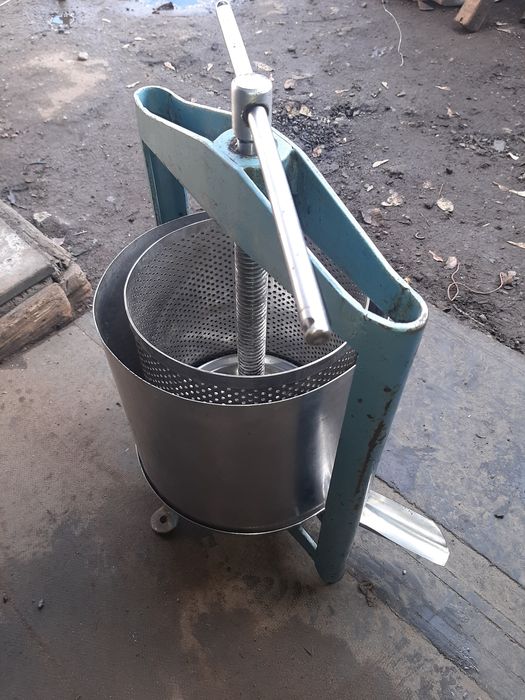 Соковыжималка (пресс)