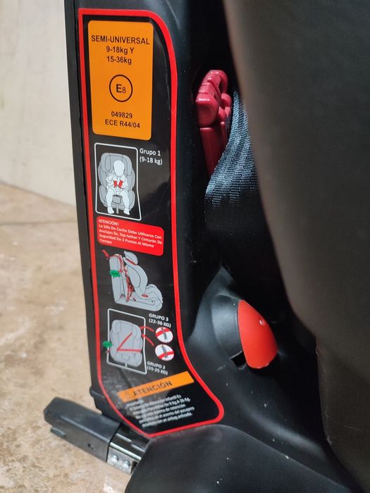 Cadeira Auto bebé (9kg-36kg)
